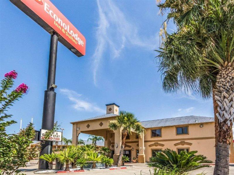 Econo Lodge Inn & Suites Corpus Christi Exterior photo