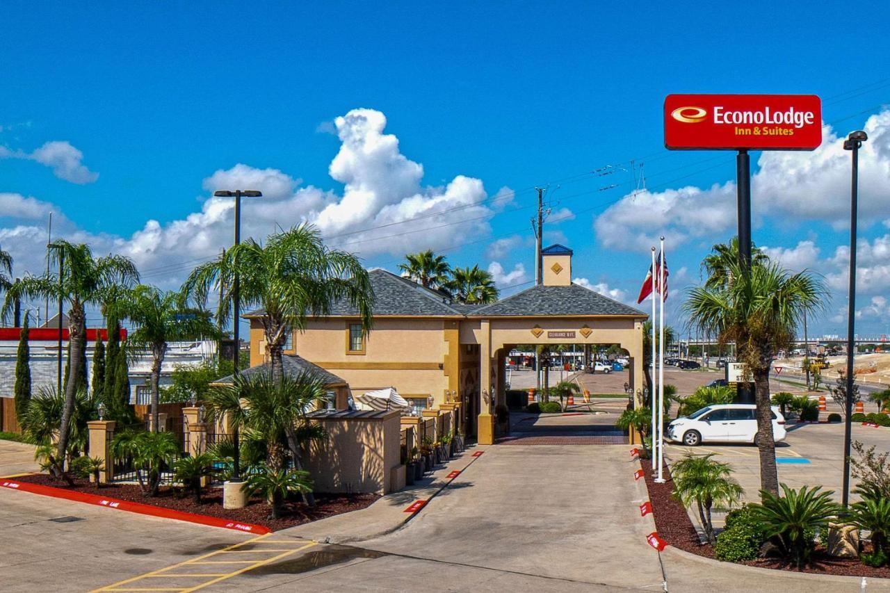 Econo Lodge Inn & Suites Corpus Christi Exterior photo